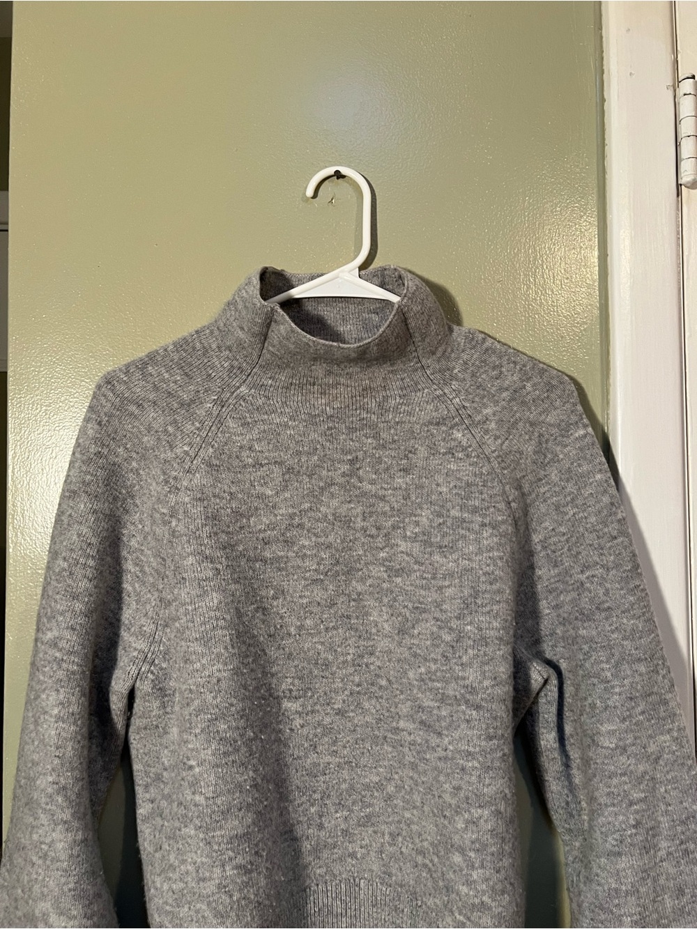 H&M Women’s Sz Small Gray Melange Wool-Blend Mock-Turtleneck Sweater Wide Sleeve - Picture 3 of 11